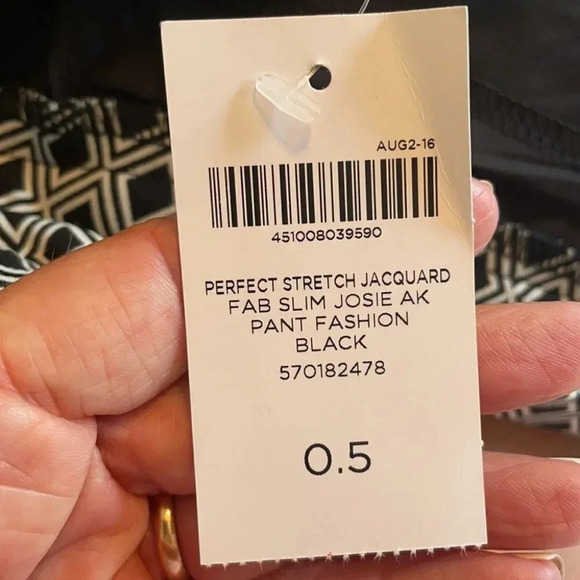 Chico’s Perfect Stretch Fab Slim Ankle Pants Black - Picture 7 of 10